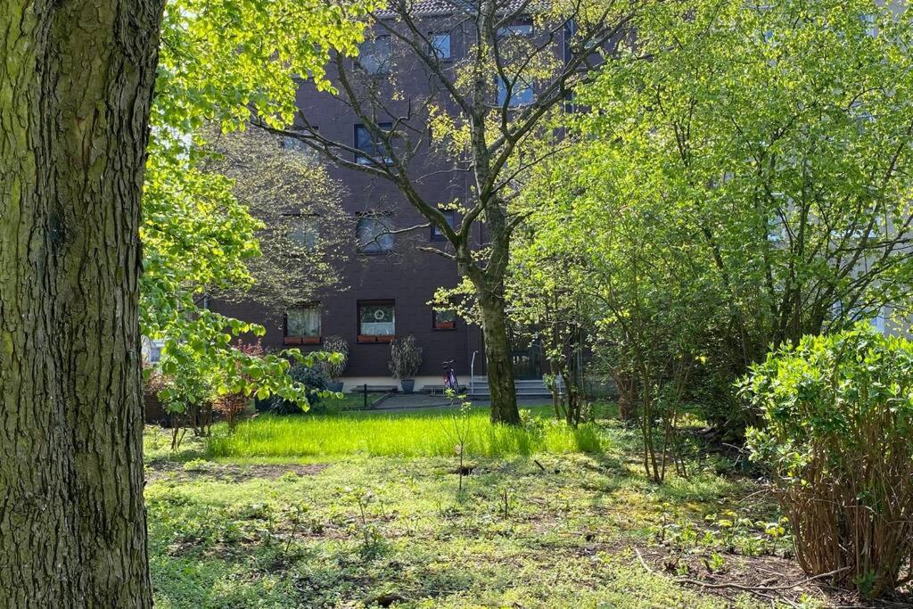 Gemuetliche Wohnung Zwischen Gruen Und Duisburg Hbf Extérieur photo