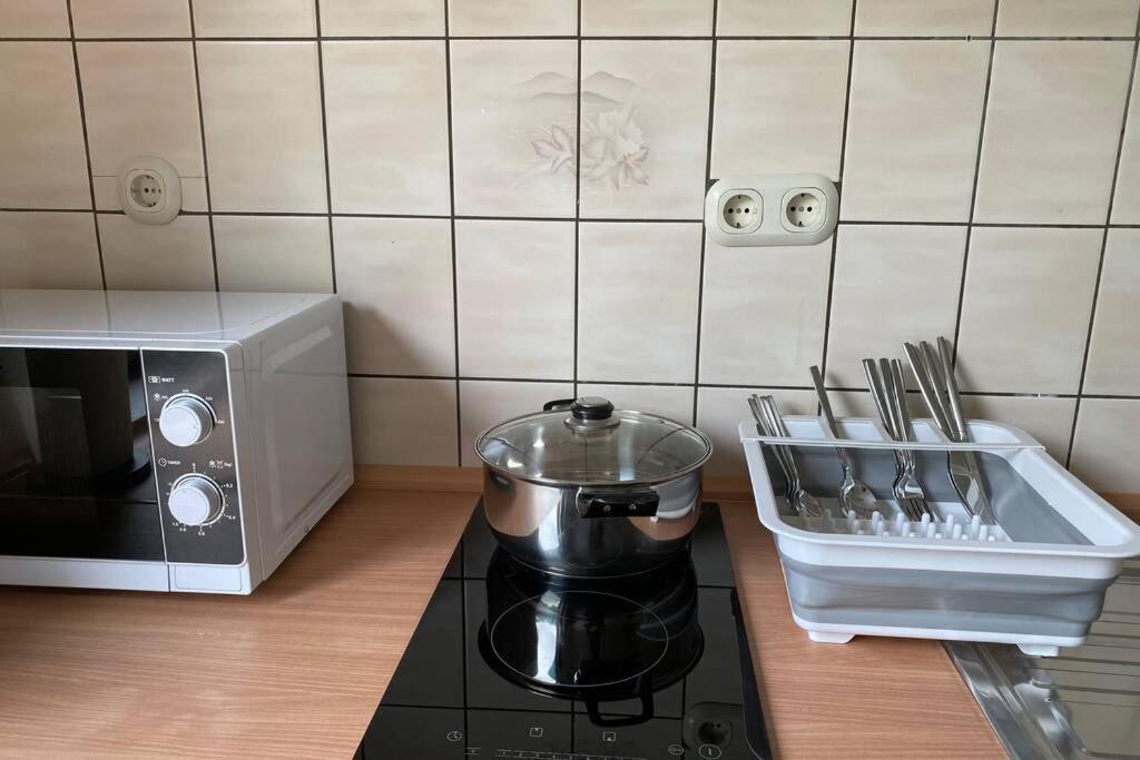 Gemuetliche Wohnung Zwischen Gruen Und Duisburg Hbf Extérieur photo